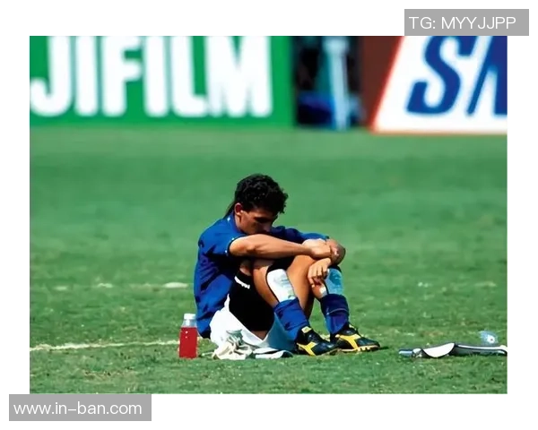 足球明星射点球的精彩瞬间与背后的故事揭秘 足球明星射点球的精彩瞬间与背后的故事揭秘